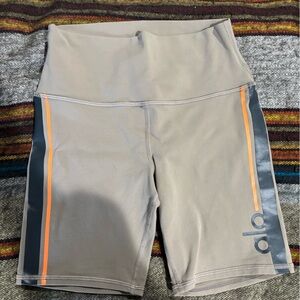 ALO Yoga Women's Tan and Orange Athletic Shorts